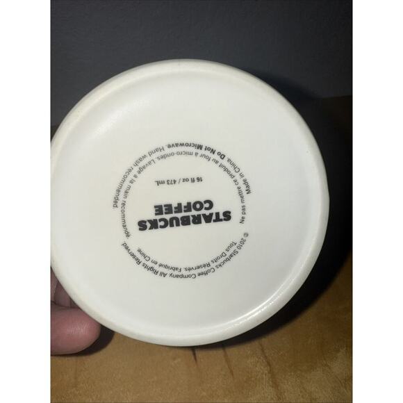 Starbucks 16oz 2010 coffee mug with copper log EST 1971 - Picture 5 of 6